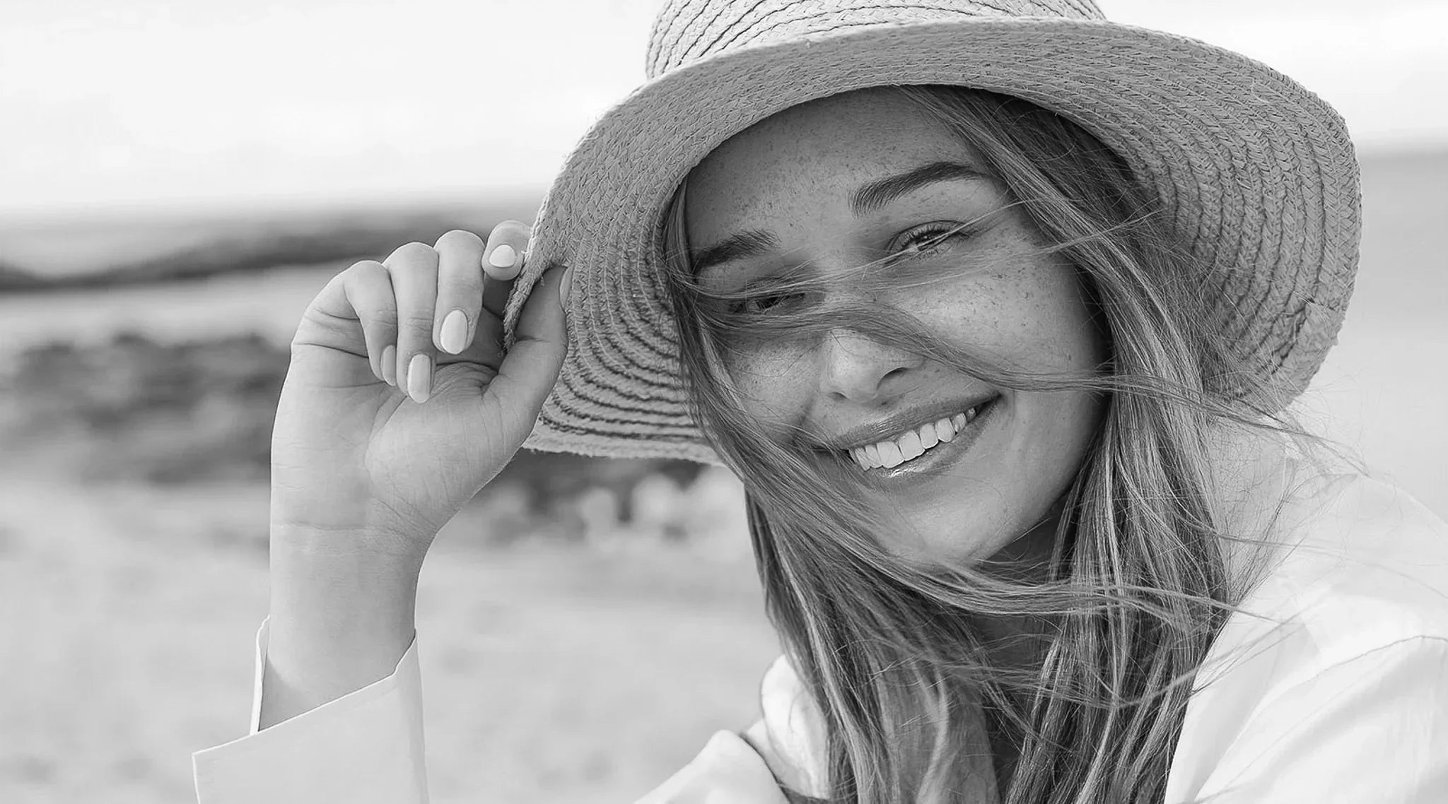 Sådan plejer og genopretter du solskadet hår med de rette produkter