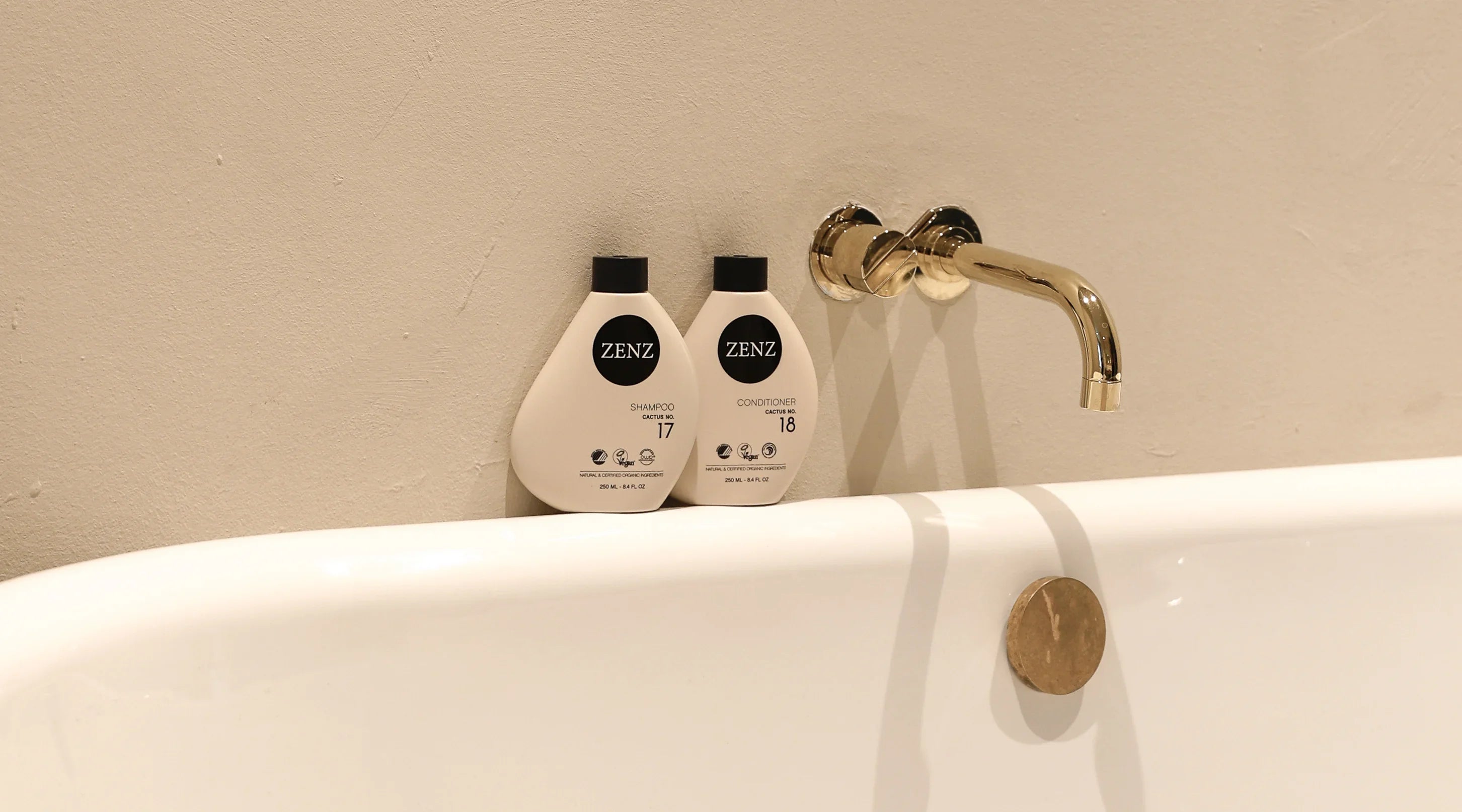 Genopfyld dine tomme ZENZ produkter lavet af genbrugt plastik