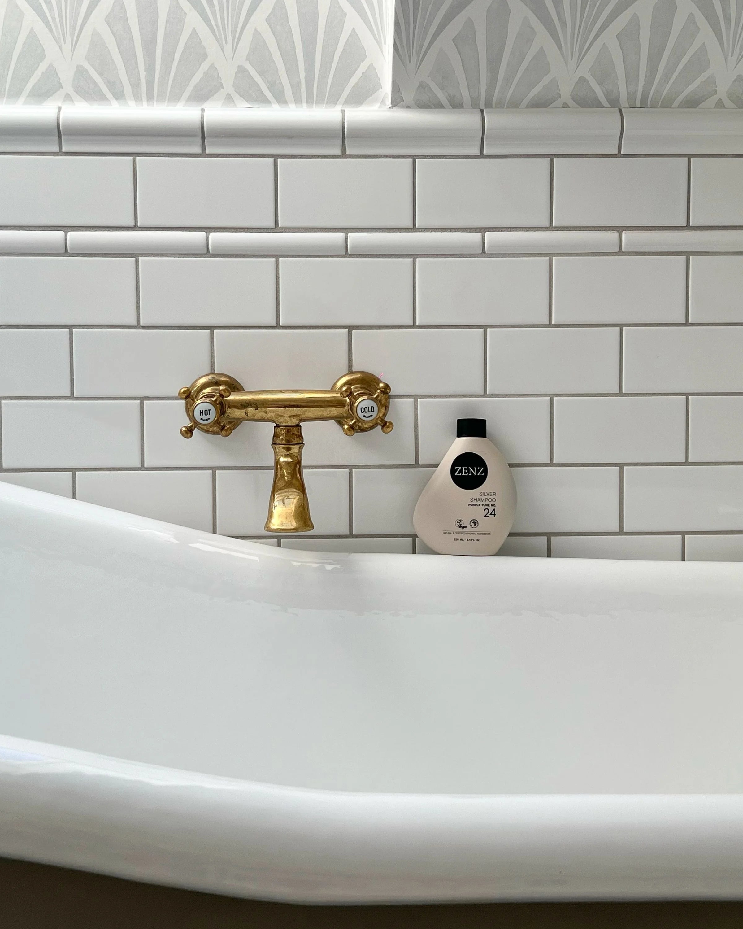 Silver Shampoo Purple no. 24 (250 ml)