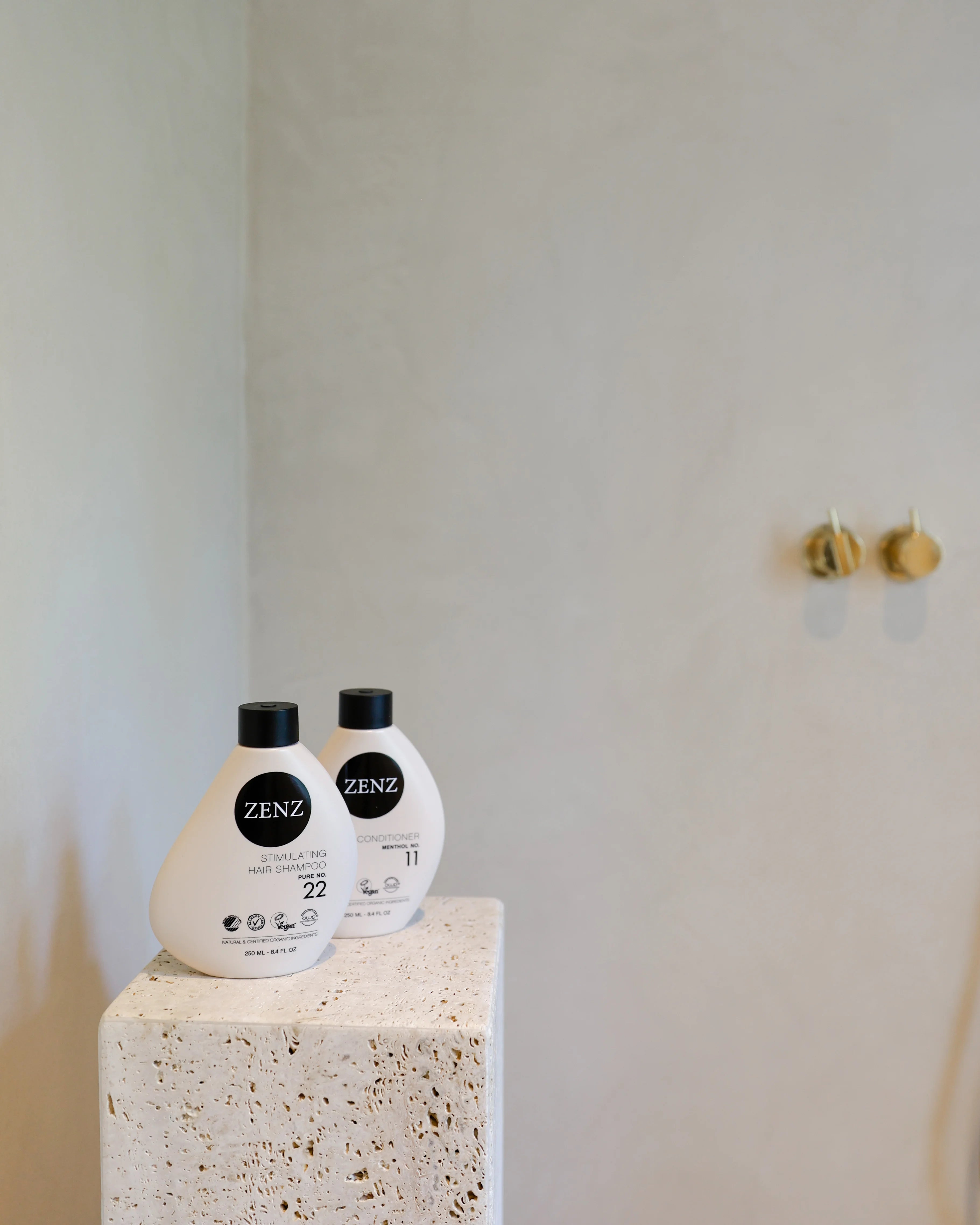 Stimulating Hair Shampoo Pure no. 22 (1000 ml)